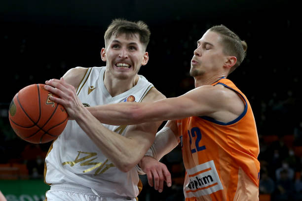 对实力强劲 对实力强劲